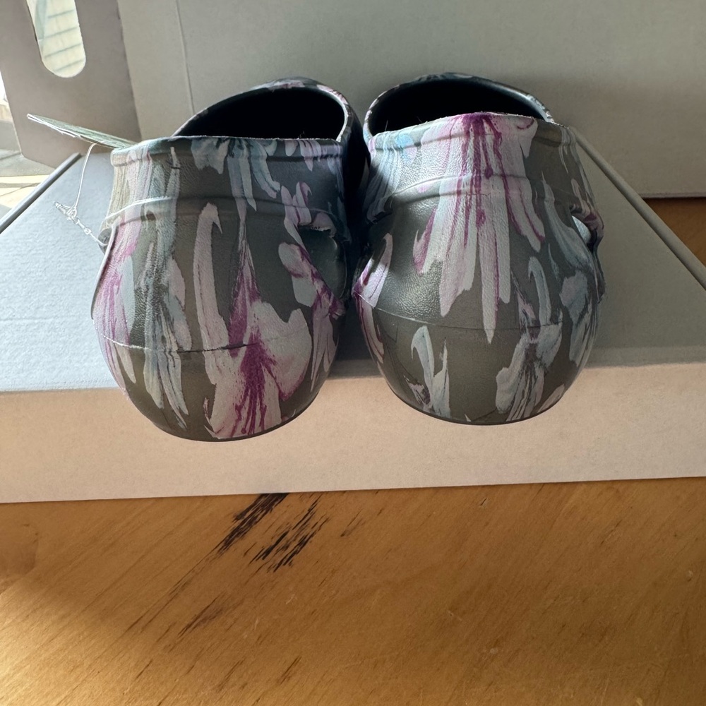 Crocs Women's “Laura” Floral Gray Flats - Picture 3 of 5
